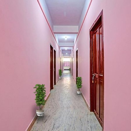 OYO 91234 Bevis Hotel Kazhakuttam Buitenkant foto