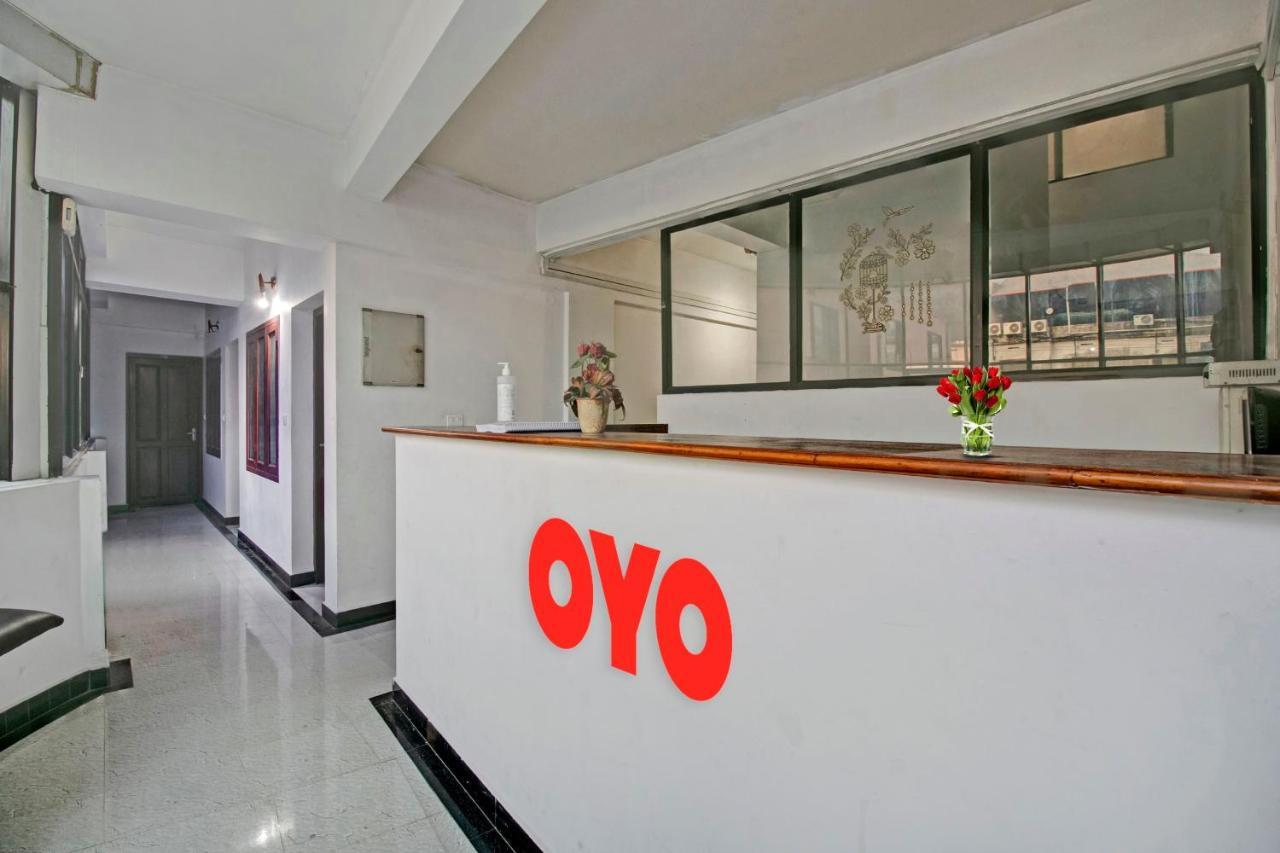 OYO 91234 Bevis Hotel Kazhakuttam Buitenkant foto