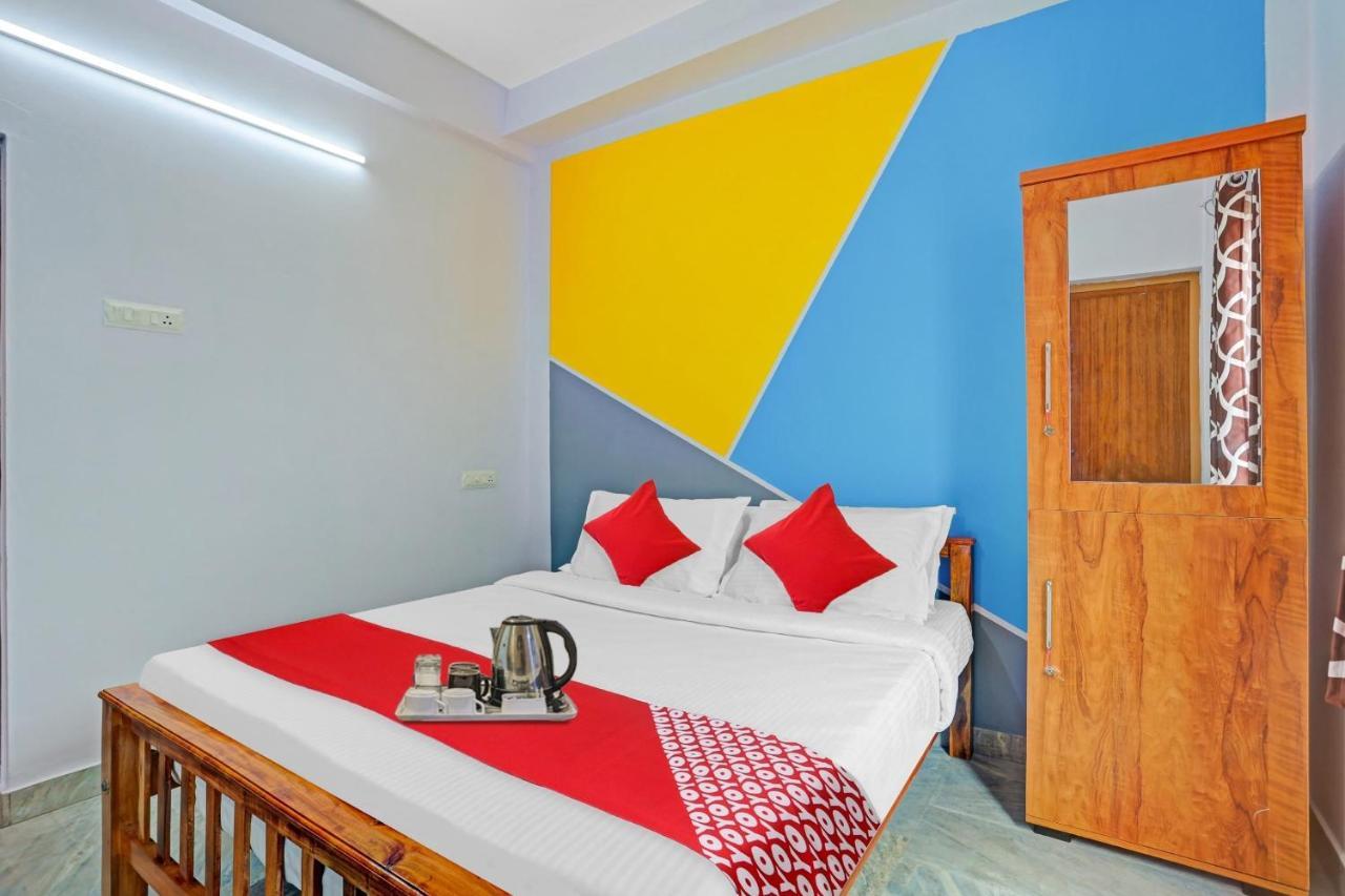 OYO 91234 Bevis Hotel Kazhakuttam Buitenkant foto